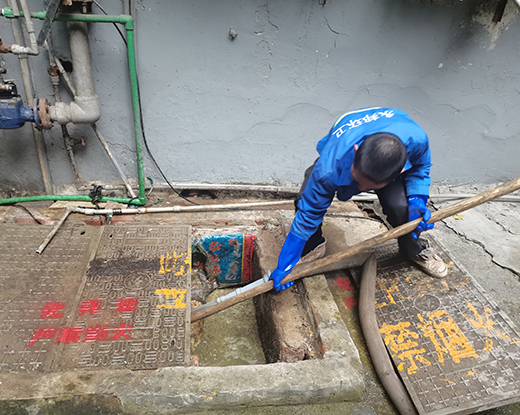 清溪镇清掏化粪池